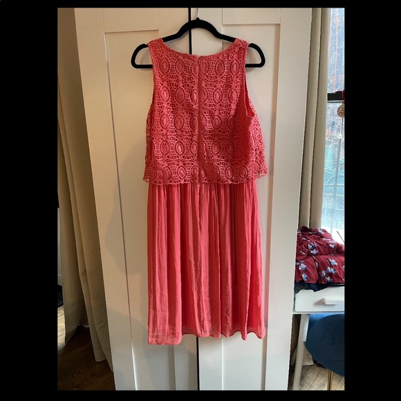 Loft Summer Dress - Picture 2 of 2